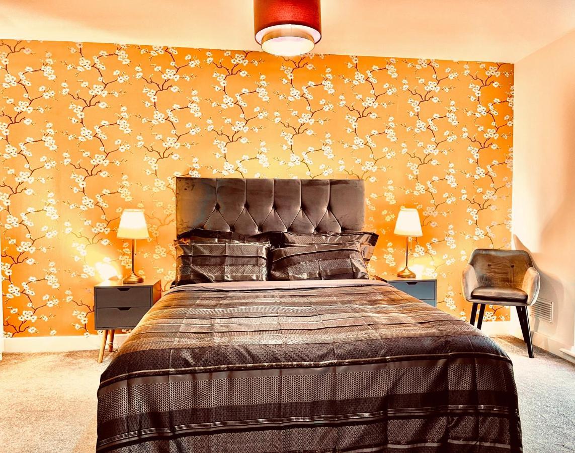 Apartament Modern Townhouse, Sleeps 4 With Parking Wakefield Zewnętrze zdjęcie